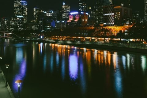 photo 1444841461048 410031d44215 480x320